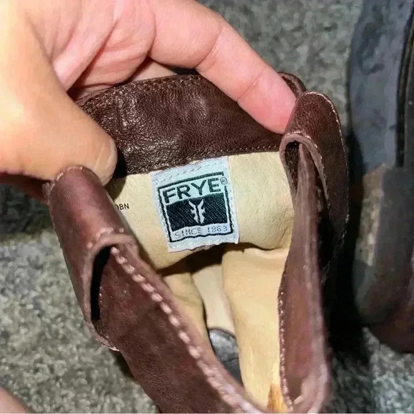 Frye Dark Brown Anna Shortie Boots Pull-on Short Booties Sz 8.5M - Picture 8 of 9